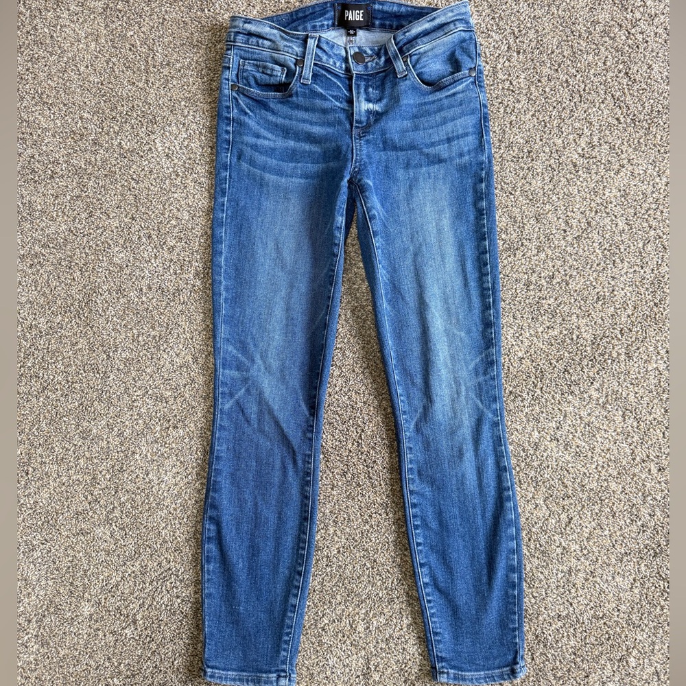 PAIGE verdugo crop medium wash jeans